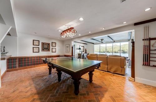 Clarkesville House | Knot Done Luxurious Lakefront Lodge