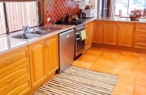 Tallebudgera Valley Cottage | KNOTSOFAR PET FRIENDLY COTTAGE