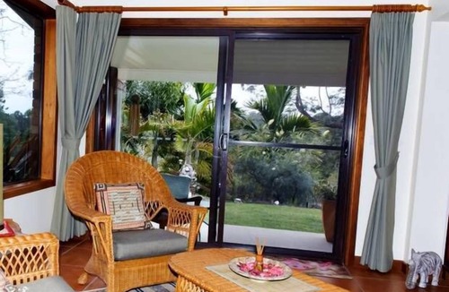 Tallebudgera Valley Cottage | KNOTSOFAR PET FRIENDLY COTTAGE