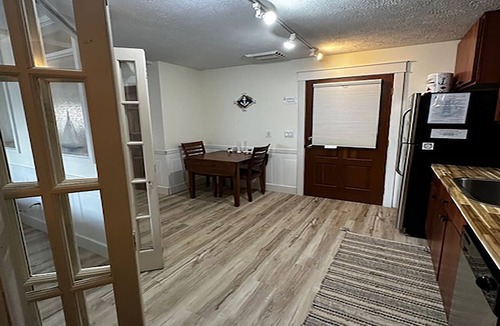Pentwater Apartment | Knott View in Historic Pentwater