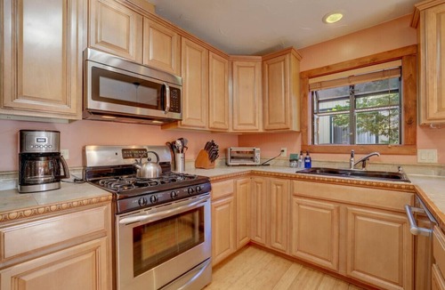 Bijou Park Acres House | Knotty by Nature - Hot Tub, Pets & Fun - Oh my!