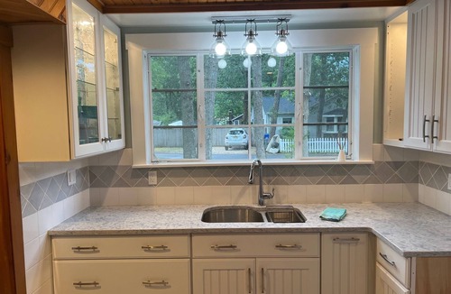 Cedarcroft House | Knotty Pine by the Shoreline