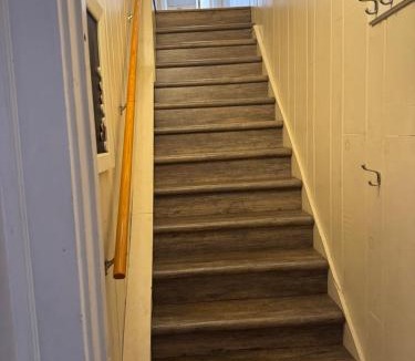 Bennington Hotel | Knotty Pine Motel