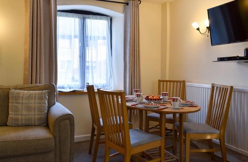 Bicton House | Knowle Cottage