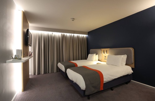 Knowsley Hotel | Knowsley Inn & Lounge