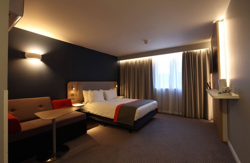 Knowsley Hotel | Knowsley Inn & Lounge