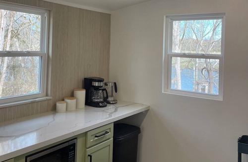 Knox County House | Knoxville and Smoky Mtn Riverside Retreat on the Holston with a beautiful view