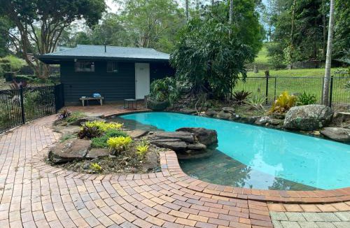 Mapleton Cabin | Koala Cabins Sunshine Coast
