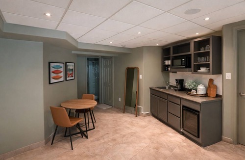 Elora Bed & Breakfast | Kodel Riverside Suite/Downtown Elora