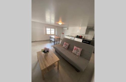 Rieux-de-Pelleport Apartment | Koh Samet Siam Manahakhon Appart & Spa