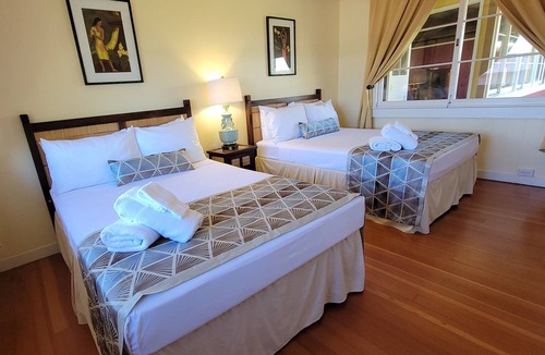 Hawi Hotel | Kohala Village Inn