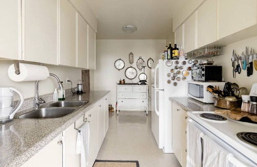 Wynford-Concorde Apartment | KoHann Design Apartment