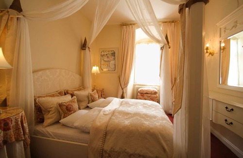 Brovst Hotel | Kokkedal Slotshotel