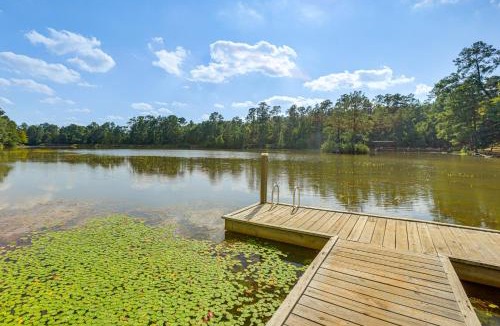 Livingston House | Kokomo Kove - Waterfront Country Texas Getaway