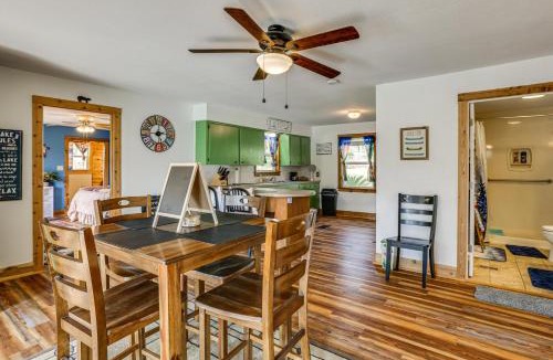 Livingston House | Kokomo Kove - Waterfront Country Texas Getaway