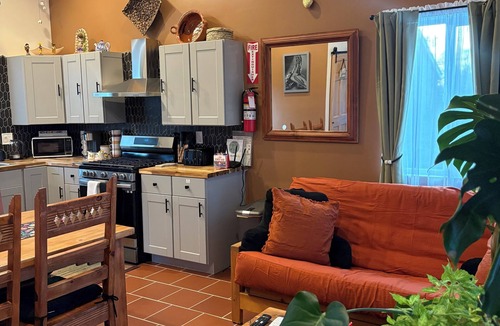 Santa Fe Apartment | Kokopelli Casita- Cozy Centrally Located Home Away From Home