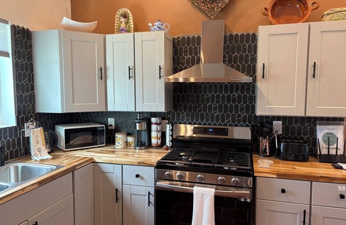Santa Fe Apartment | Kokopelli Casita- Cozy Centrally Located Home Away From Home