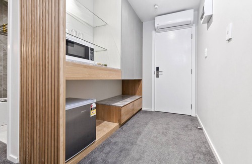 Papatoetoe Hotel | Kolmar Inn