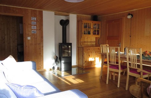 Ormont-Dessus Apartment | Koluma Mansi