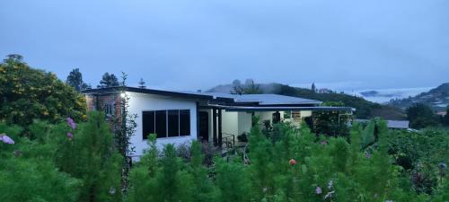 Kundasang House | KOMOWANAN HOMESTAY