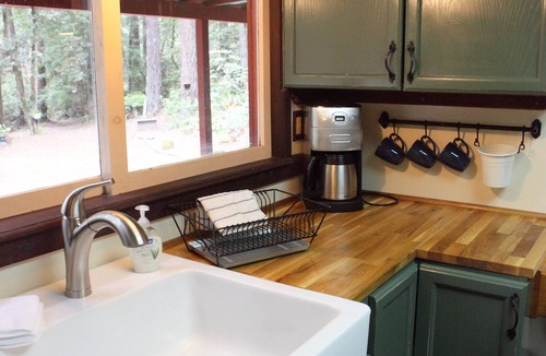 Fort Bragg Cabin | Kona Cabin in the Redwoods