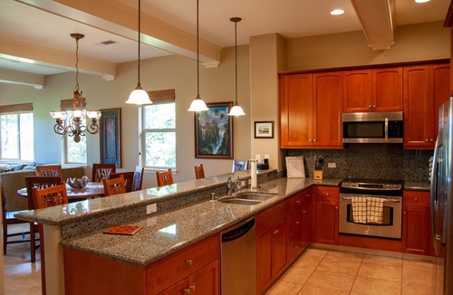 Kamuela House | Kona’s Best Golf and Beaches