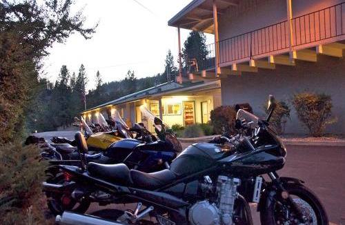 Ahsahka Hotel | Konkolville Motel