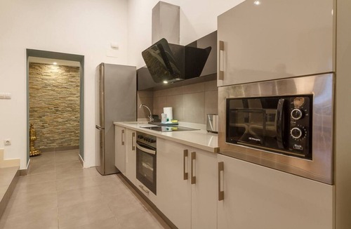 Algorta Apartment | Konporte Renovated Apartment With Wifi and Garage