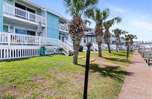 Rockport Apartment | Kontiki Bayfront 602