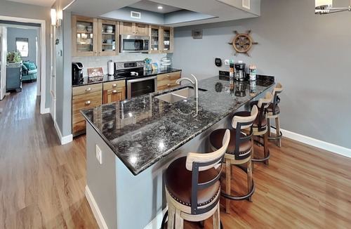 Rockport Condo | Kontiki Bayfront by Miss Kitty’s