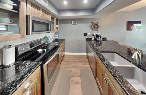 Rockport Condo | Kontiki Bayfront by Miss Kitty’s