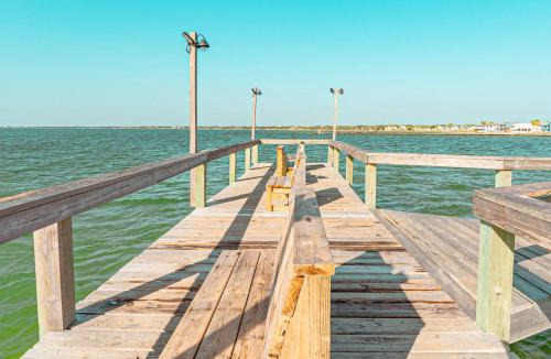 Rockport Apartment | Kontiki Beach Resort #221