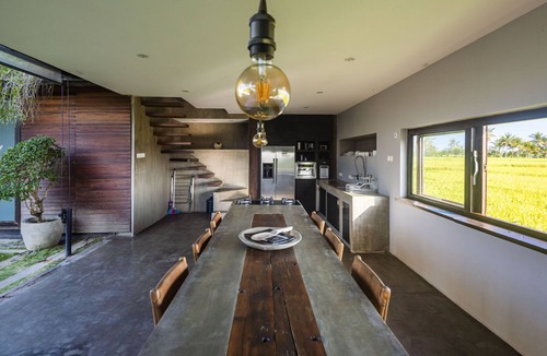 Kediri Villa | Kontiki Villa - Joshua District