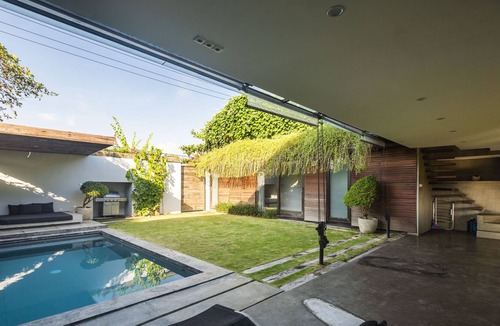 Kediri Villa | Kontiki Villa - Joshua District