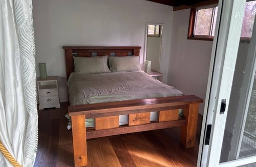 Burleigh Heads Cabin | Kookaburra Lodge