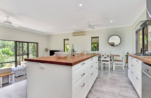 North Rothbury House | Kookaburra Range escape