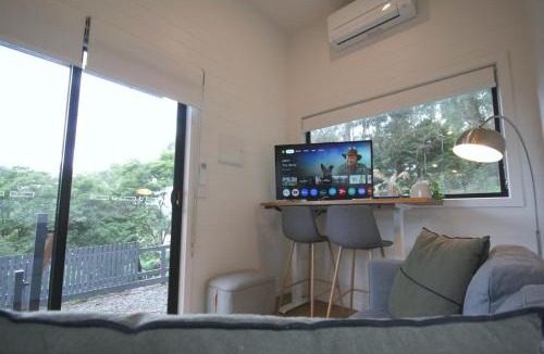 Millgrove House | Kookaburra's Perch