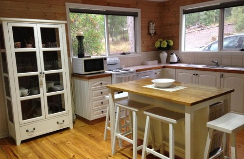 Sawmill Settlement House | Kookas Cottage