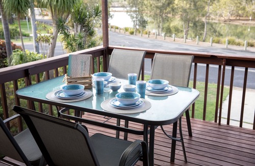 Dunbogan House | Kookas Nest - waterfront, tranquil setting