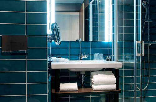 Decines-Charpieu Hotel | Kopster Hotel Lyon Groupama Stadium