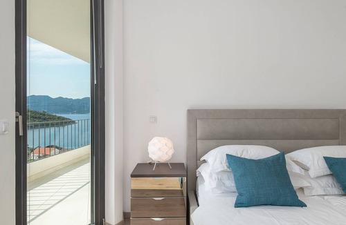Zrnovo House | Korcula Hill