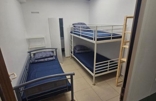 Bagnolet Hostel | Korean Style Minbak C'est la Vie PARIS