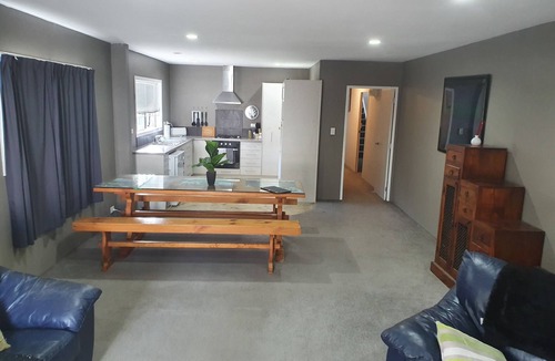 Ngahinapouri Cabin | Koromatua Homestead