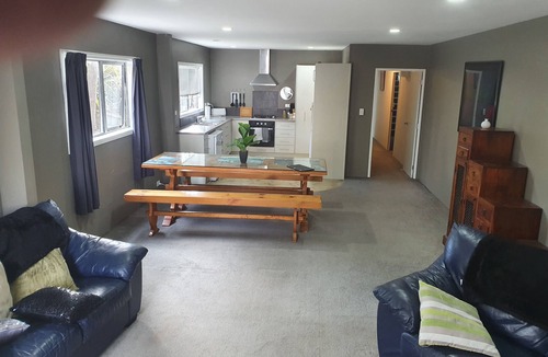 Ngahinapouri Cabin | Koromatua Homestead