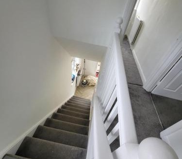 Falconwood and Welling House | Kosy RoomZ