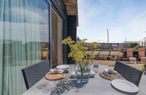 South Hayling House | Kotacockle Warren