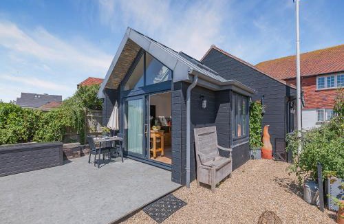 South Hayling House | Kotacockle Warren