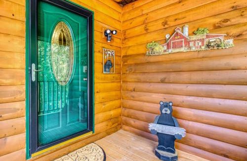 Sevierville House | Kozy Cub Cabin, Gated Resort, Pool Table