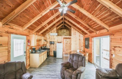 Columbia Hotel | Kozy Haven Log Cabin Rentals