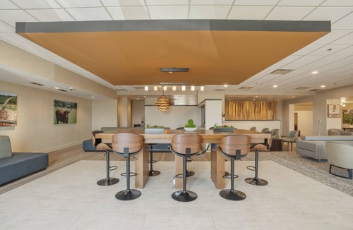 Bedford Hotel | Kozy Hotel Dallas DFW Airport Area West